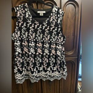 TanJay Black and White Floral Embroidered sleeveless Blouse
